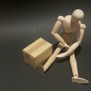 いつまで売れない作家を続けるつもりですか?