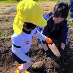 子供をたたき、「怪我をしろｗ」という親